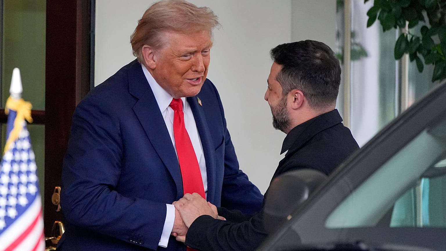 Huit chefs d’État européens se prosternent devant Trump