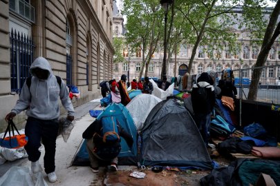 L’effondrement économique de la France accélère : un immigré illégal tente d’agresser une femme âgée à Paris